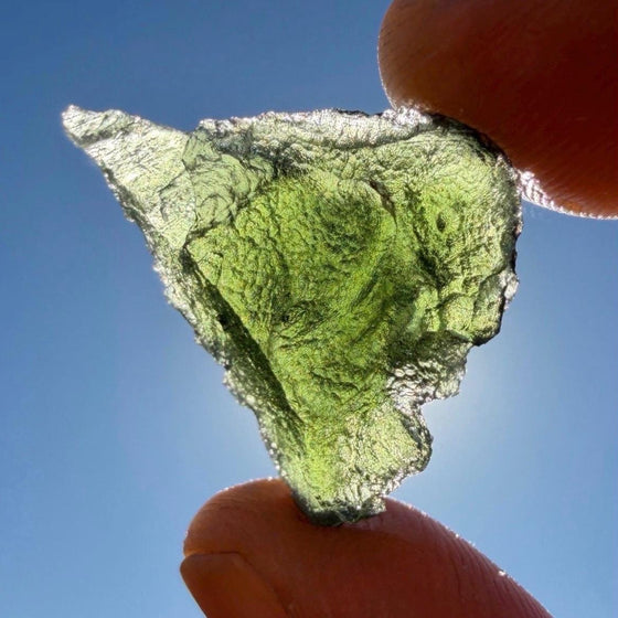 Authentic Moldavite Tektite Specimen: 4.86g/24.3ct