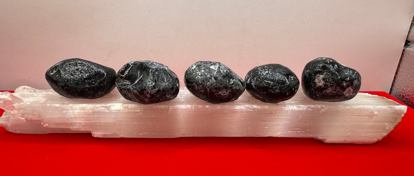 Apache Tear, Rough Apache Tear, Apache Obsidian, Arizona Obsidian, Healing Stone, Protection, Grief Healing, Energy Work, Rock Collection