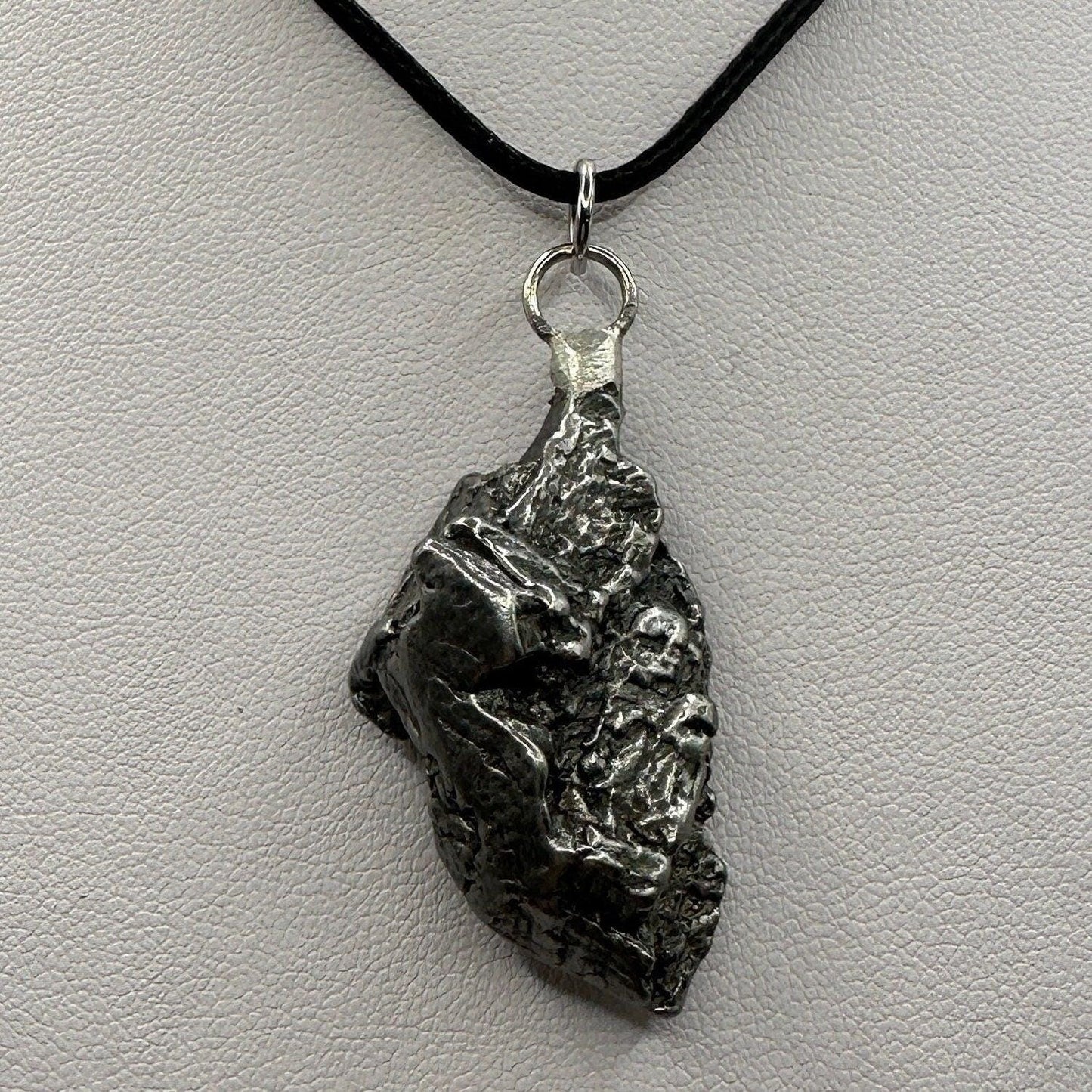 Beautiful Aletai Meteorite Pendant, 22.01 grams, Astronomy Gift, Authentic Meteorite, Meteorite Jewelry, Meteorite Pendant, COA, Space Gift