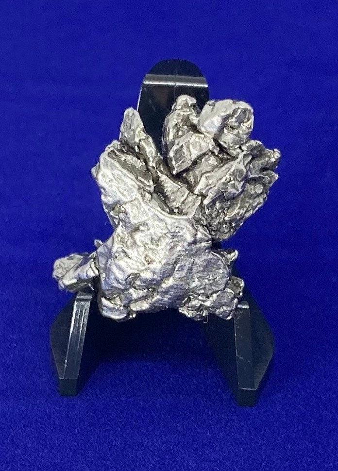 Meteorite Specimen Campo del Cielo 27.79 grams, comes with a display case and a magnifying cube, a beautiful gift from the Cosmos