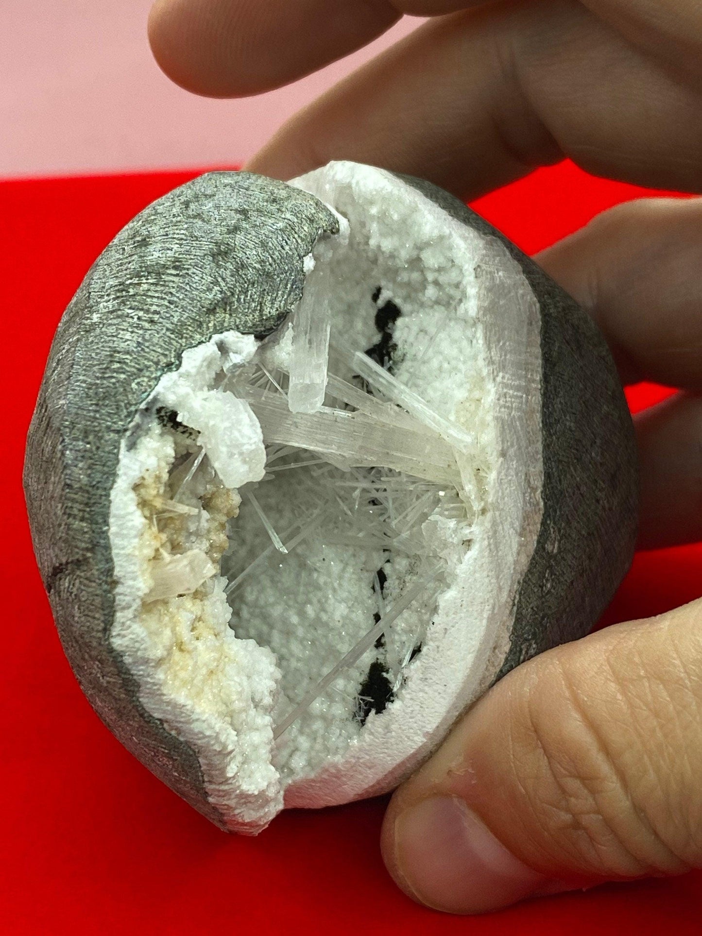 Beautiful AAA-Grade Scolecite Geode Cathedral, Peace, Scolecite, Third Eye, Dreamwork, Lucid Dreams, Rock Collection, 222 grams