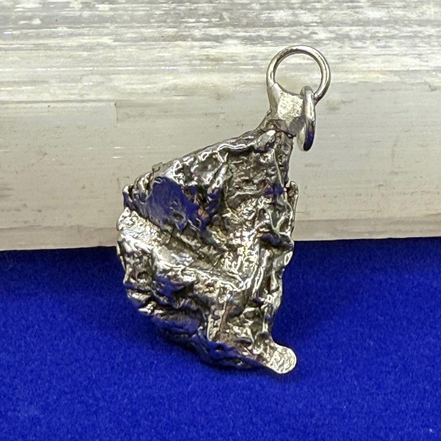 Beautiful Aletai Meteorite Pendant, 11.68 grams, Astronomy Gift, Authentic Meteorite, Meteorite Jewelry, Meteorite Pendant, COA, Space Gift