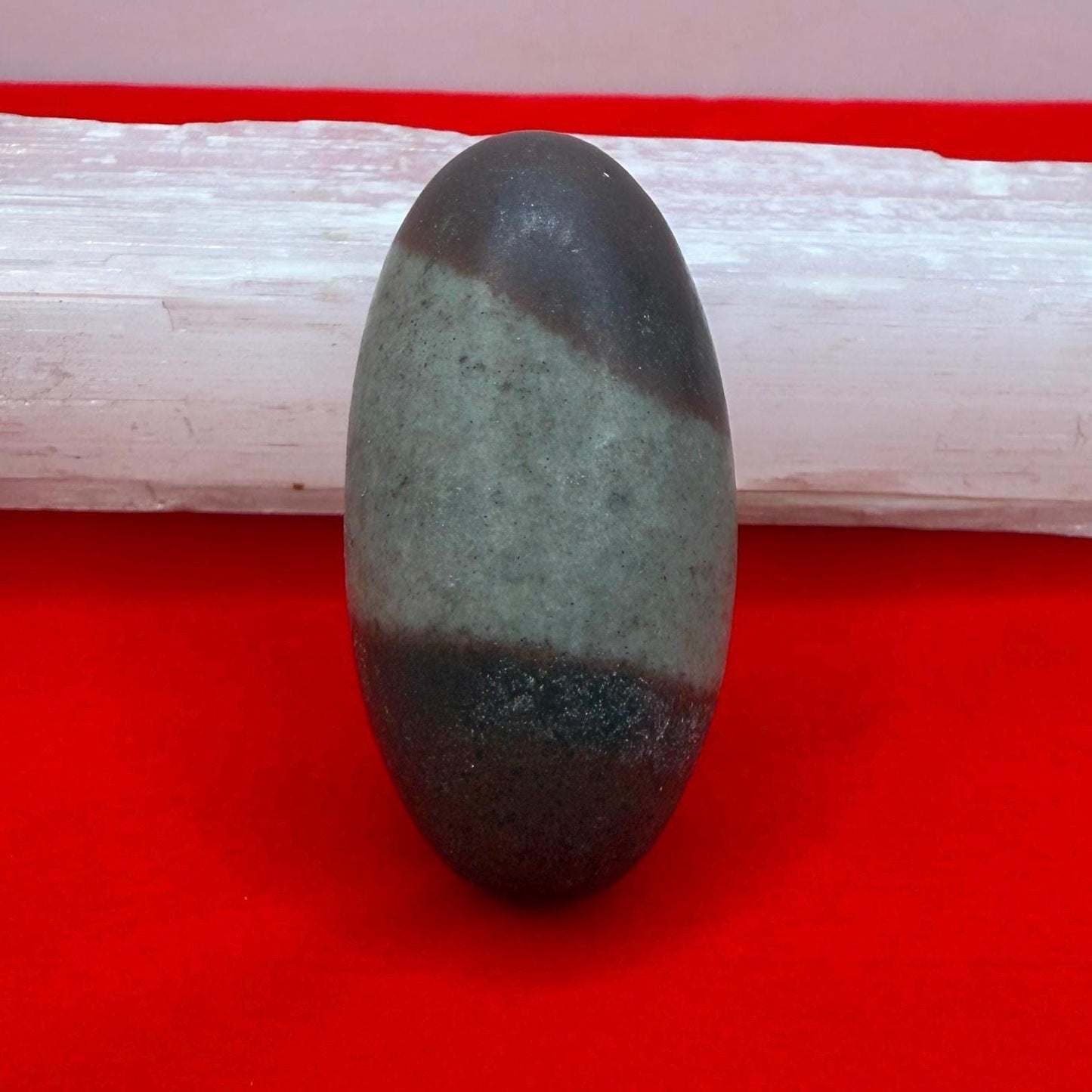 Beautiful Shiva Lingam, India, Hindu God, weighs 1.5 ounces, Shiva, Fertility Stone, Energy Work, Reiki, Rock Collection