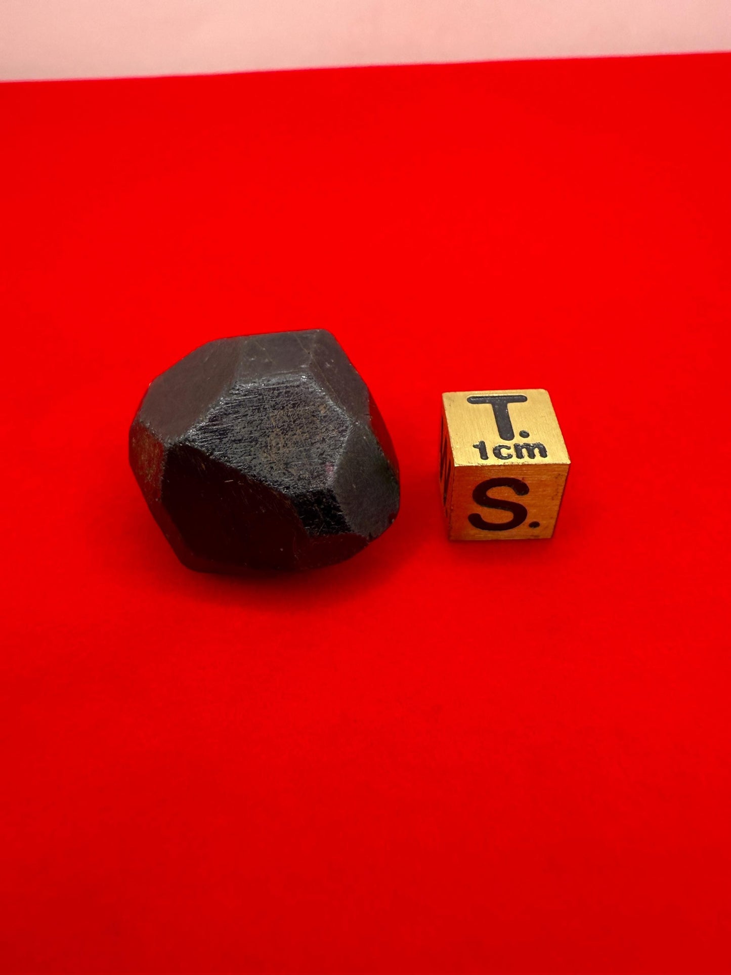 Almandine Garnet, Garnet, Morocco, Natural Garnet, Authentic, Manifestation, Protection, Rock Collection, Dodecahedron, 18.71 grams