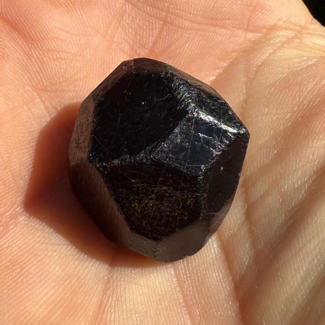 Almandine Garnet, Garnet, Morocco, Natural Garnet, Authentic, Manifestation, Protection, Rock Collection, Dodecahedron, 18.71 grams