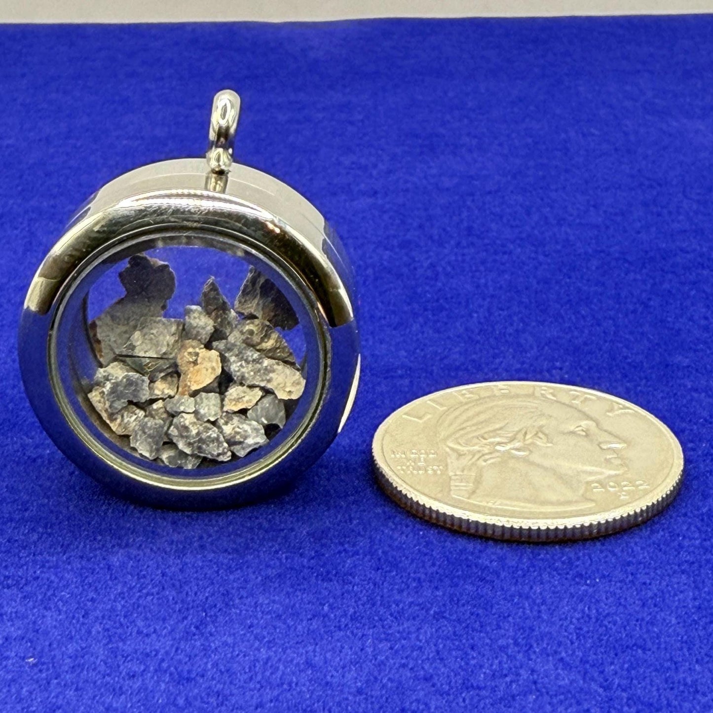 Lunar Meteorite in a Floating Locket, Gadamis 003 Lunar Meteorite, Lunar Meteorite, Moon Rocks, Handmade Locket, Astronomy Gift, Authentic