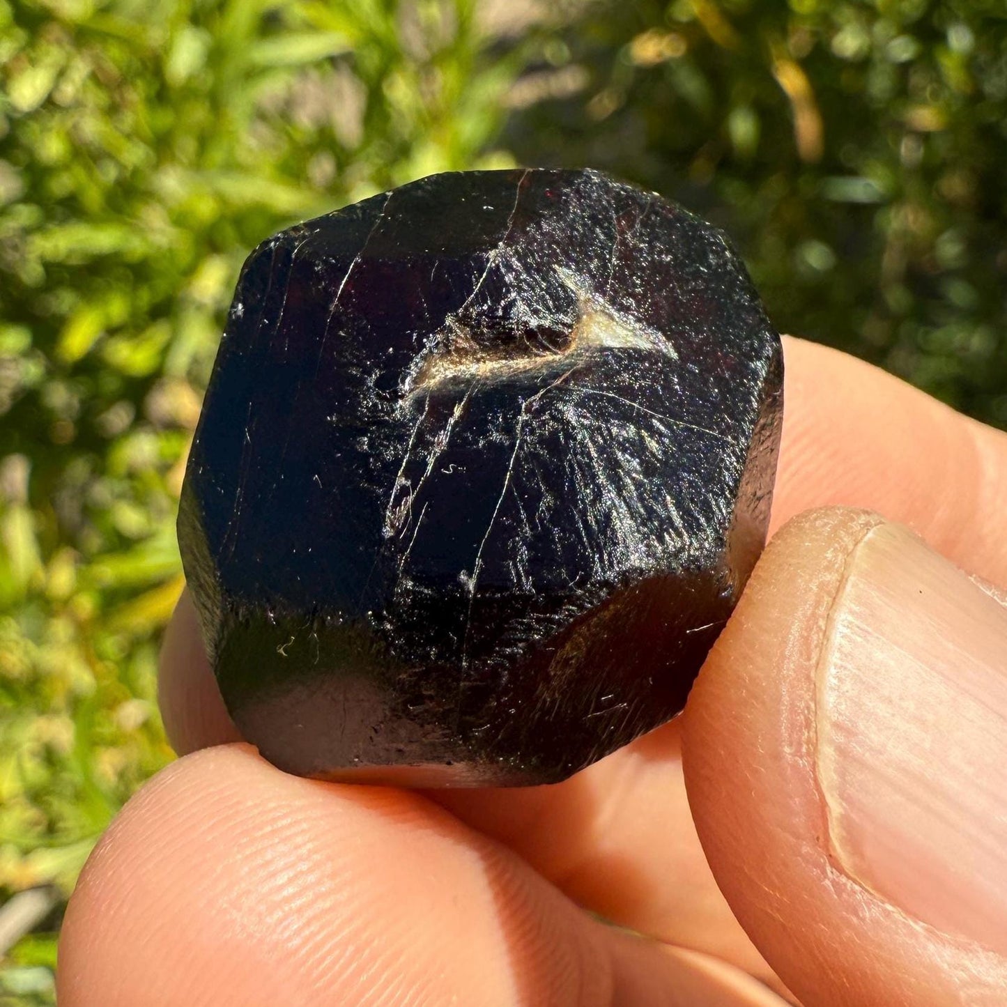 Almandine Garnet, Garnet, Morocco, Natural Garnet, Authentic, Manifestation, Protection, Rock Collection, Dodecahedron, 18.71 grams