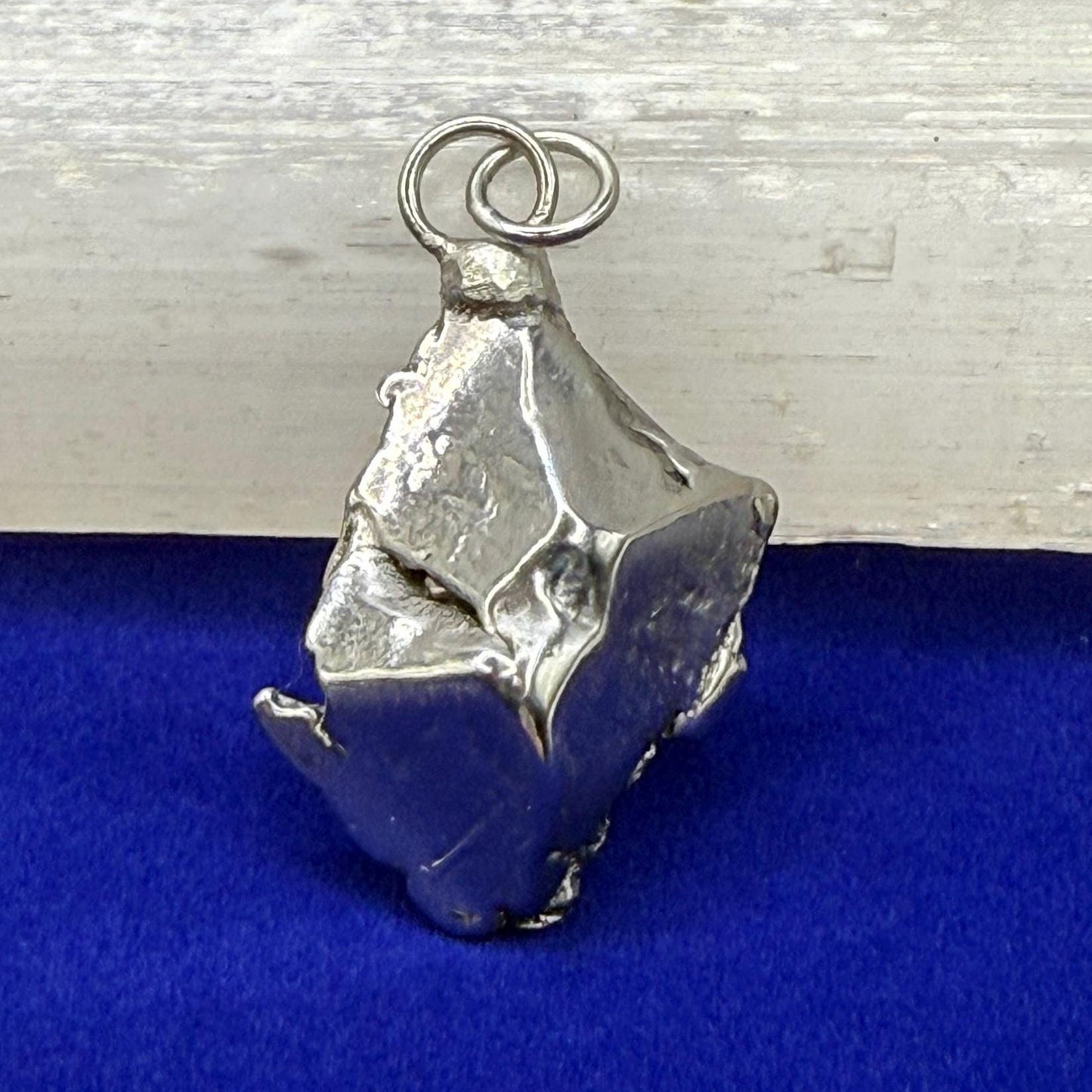 Beautiful Aletai Meteorite Pendant, 13.82 grams, Astronomy Gift, Authentic Meteorite, Meteorite Jewelry, Meteorite Pendant, COA, Space Gift
