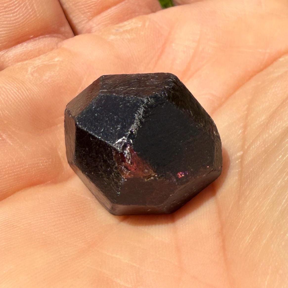 Almandine Garnet, Garnet, Morocco, Natural Garnet, Authentic, Manifestation, Protection, Rock Collection, Dodecahedron, 17.92 grams