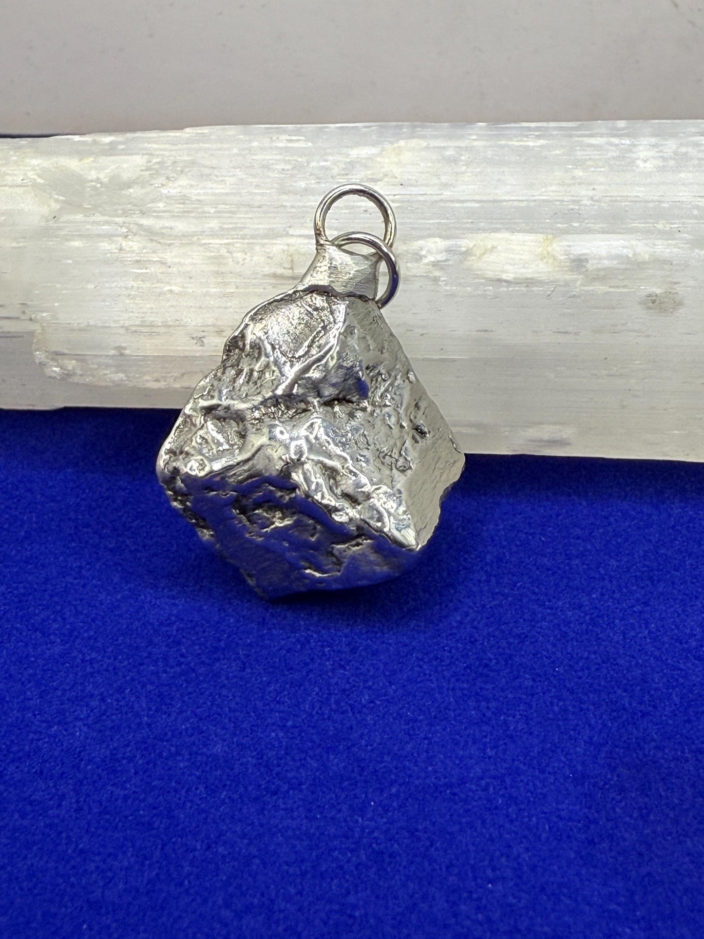 Beautiful Aletai Meteorite Pendant, 17.04 grams, Widmanstätten pattern, Astronomy Gift, Authentic Meteorite, Meteorite Jewelry, COA, Space