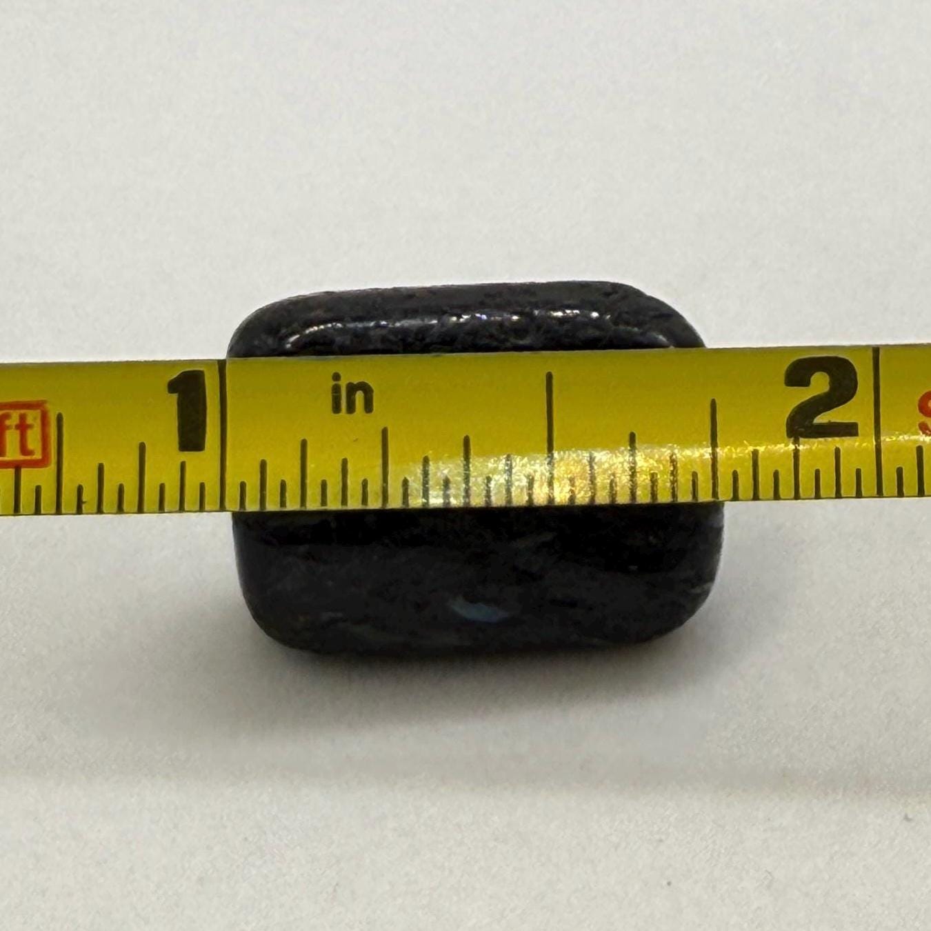 Nuummite Stone, Natural Nuummite, Greenland, Reiki, Rock Collection, Manifesting, Grounding, Energy Work, Reiki Creativity, 6,74 grams