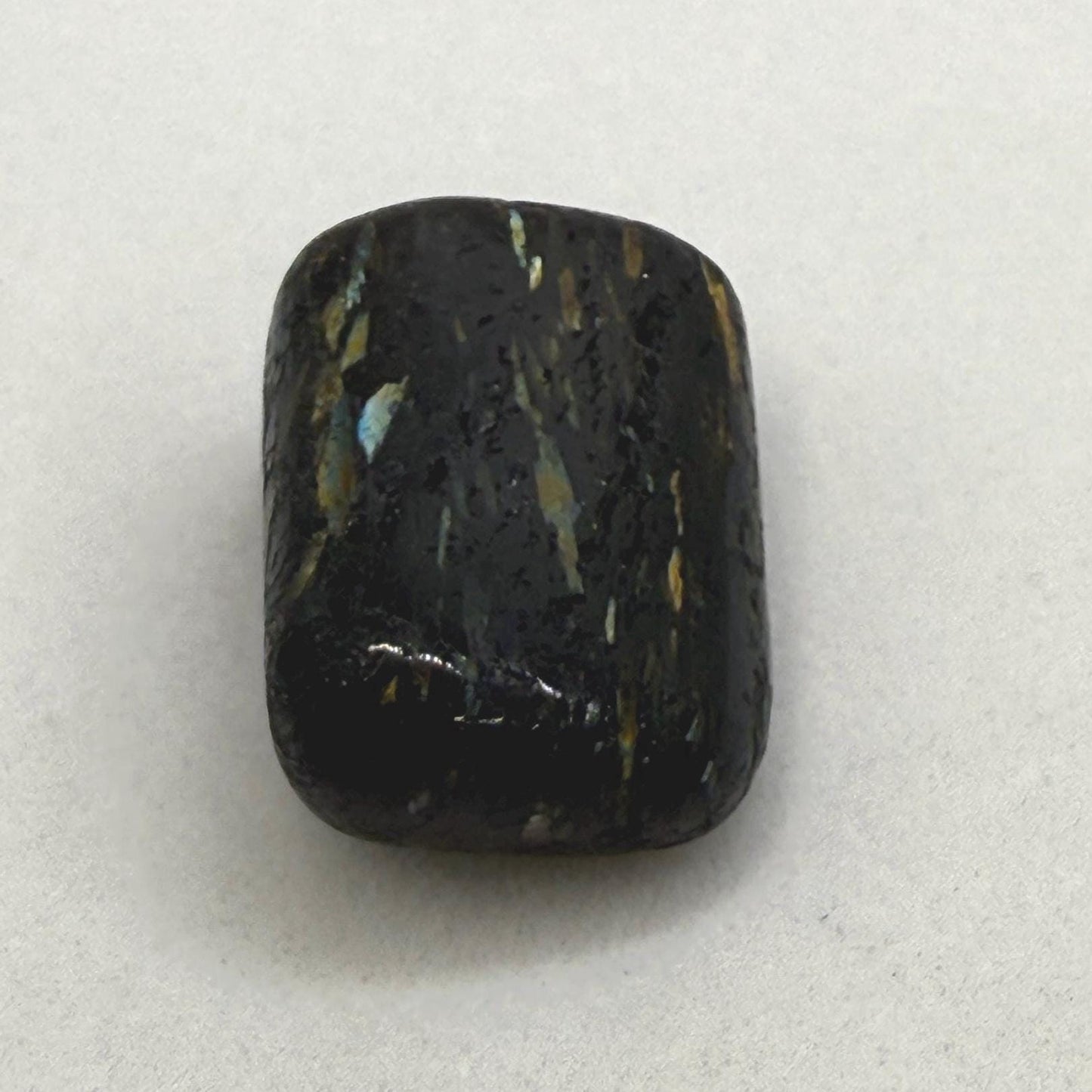 Nuummite Stone, Natural Nuummite, Greenland, Reiki, Rock Collection, Manifesting, Grounding, Energy Work, Reiki Creativity, 6,74 grams