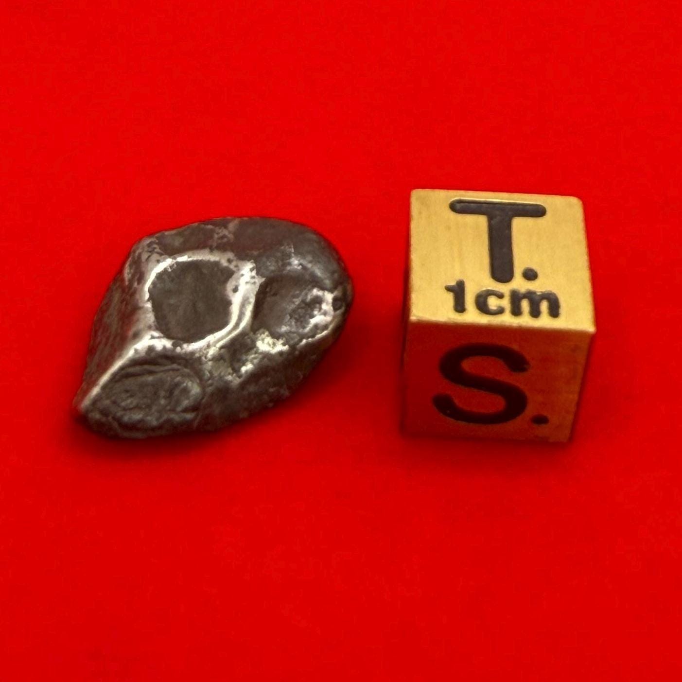 Agoudal Iron Meteorite, Space Gift, Authentic Meteorite, Astronomy Gift, Space Rock with Regmaglypts, Rare and Unique Collectible, 4.27g