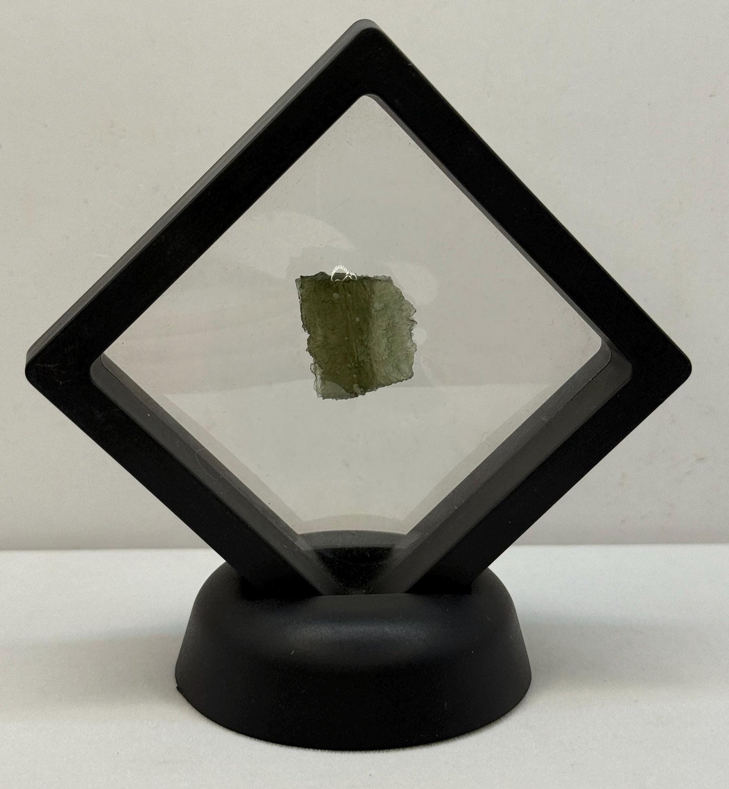 Moldavite Tektite Specimen, High Quality, Transformation, Manifestation, Reiki, Athentic, Moldavite Crystal, 2.60 grams|13.0 carats