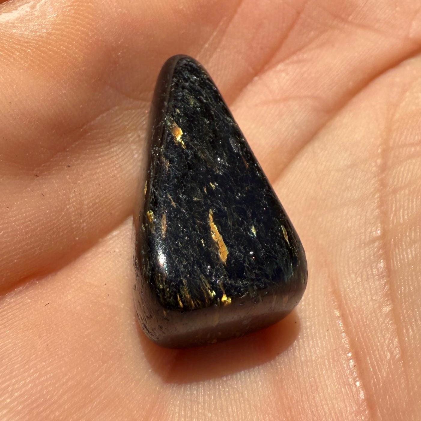 Nuummite Stone, Natural Nuummite, Greenland, Reiki, Rock Collection, Manifesting, Grounding, Energy Work, Reiki Creativity, 7.51 grams