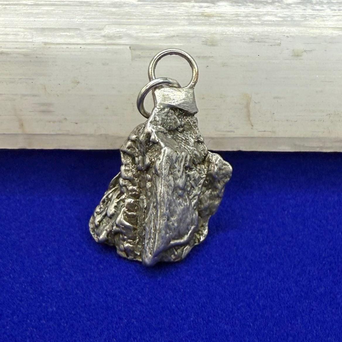 Beautiful Aletai Meteorite Pendant, 8.63 grams, Astronomy Gift, Authentic Meteorite, Meteorite Jewelry, Meteorite Pendant, COA, Space Gift