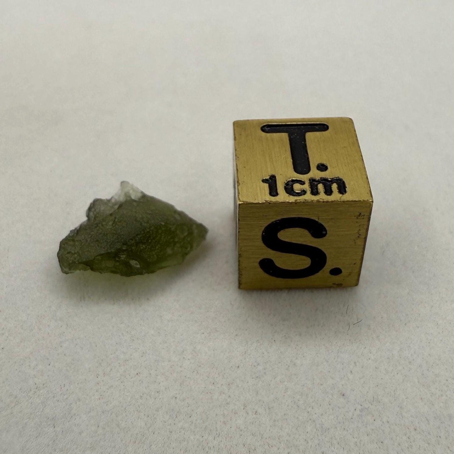 Moldavite Tektite Specimen, High Quality, Transformation, Manifestation, Reiki, Athentic, Moldavite Crystal, 0.42 grams|2.1 carats