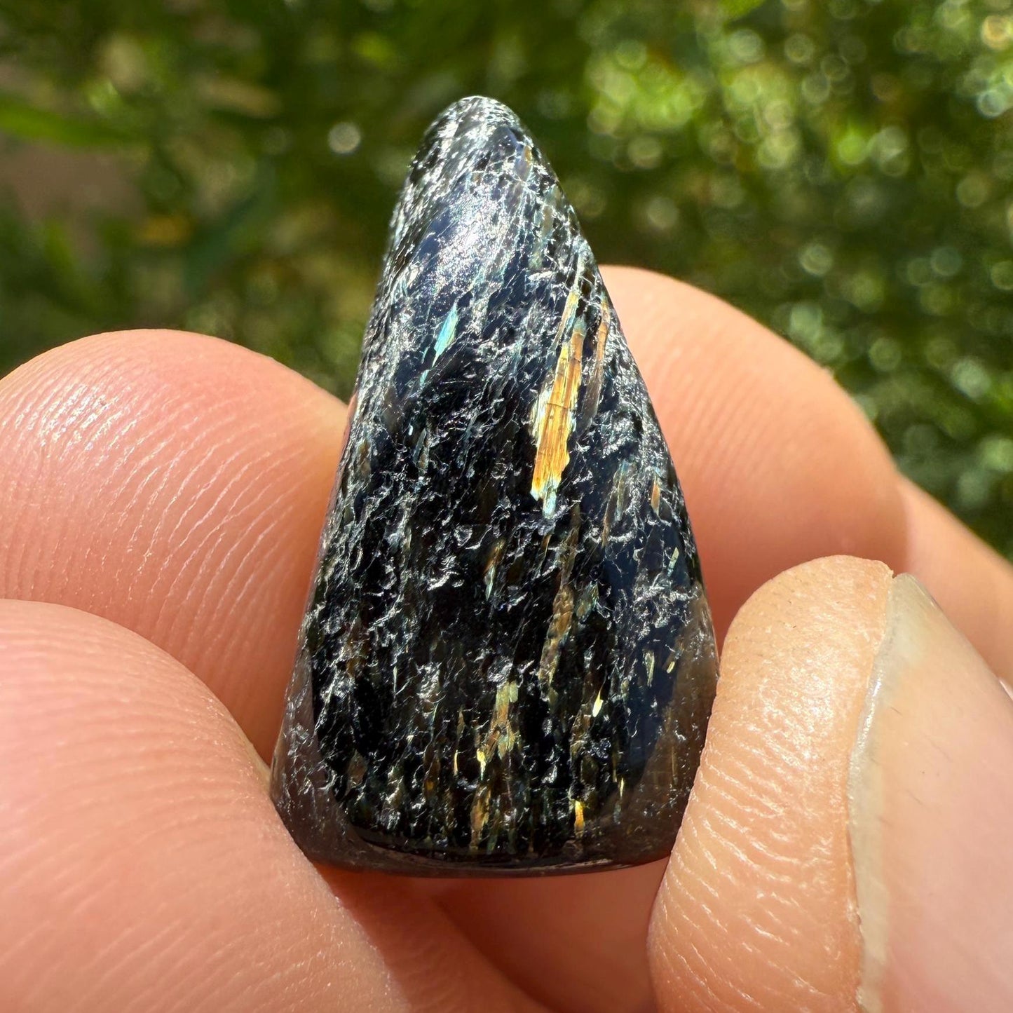 Nuummite Stone, Natural Nuummite, Greenland, Reiki, Rock Collection, Manifesting, Grounding, Energy Work, Reiki Creativity, 7.51 grams