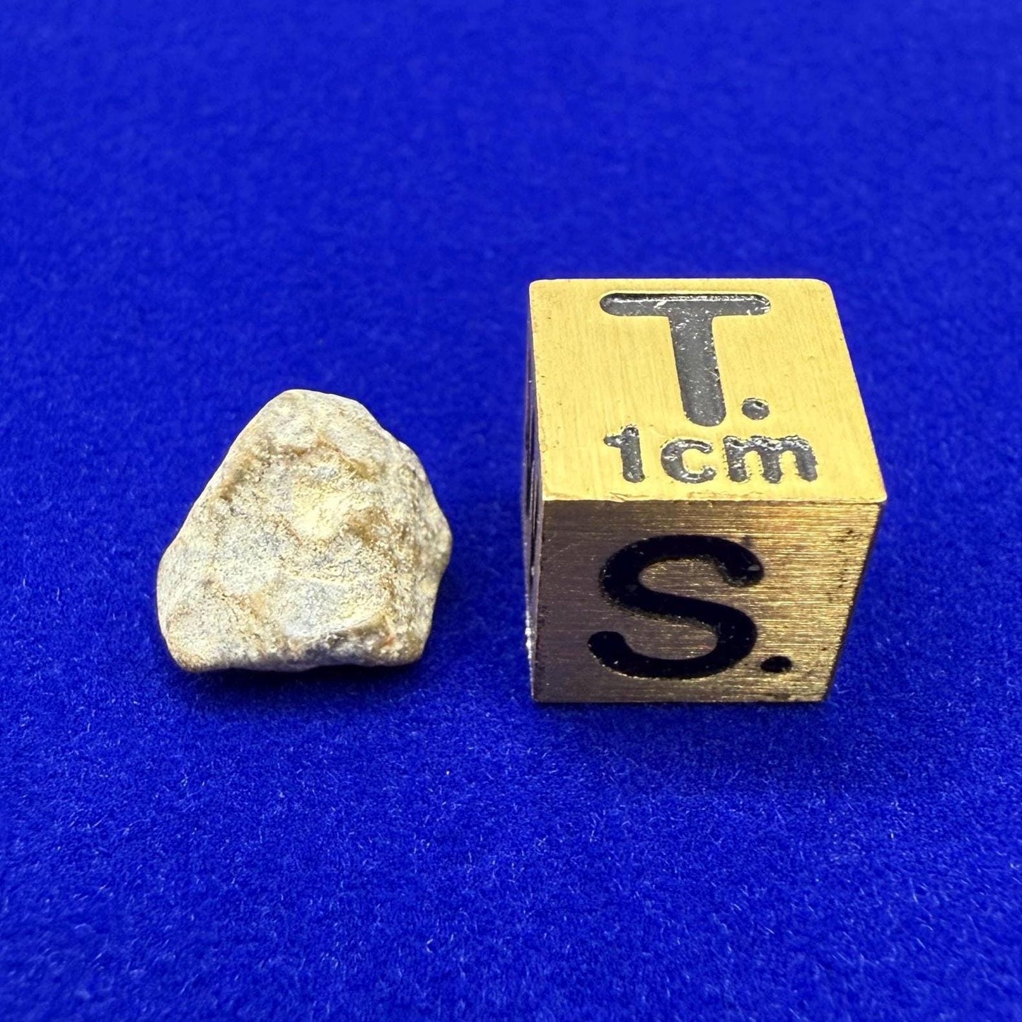 NWA 13974 Moon|Lunar Meteorite, Feldspathic Breccia, Moon Meteorite, Meteorite Collection, Lunar Feldspathic Breccia, 0.67 grams