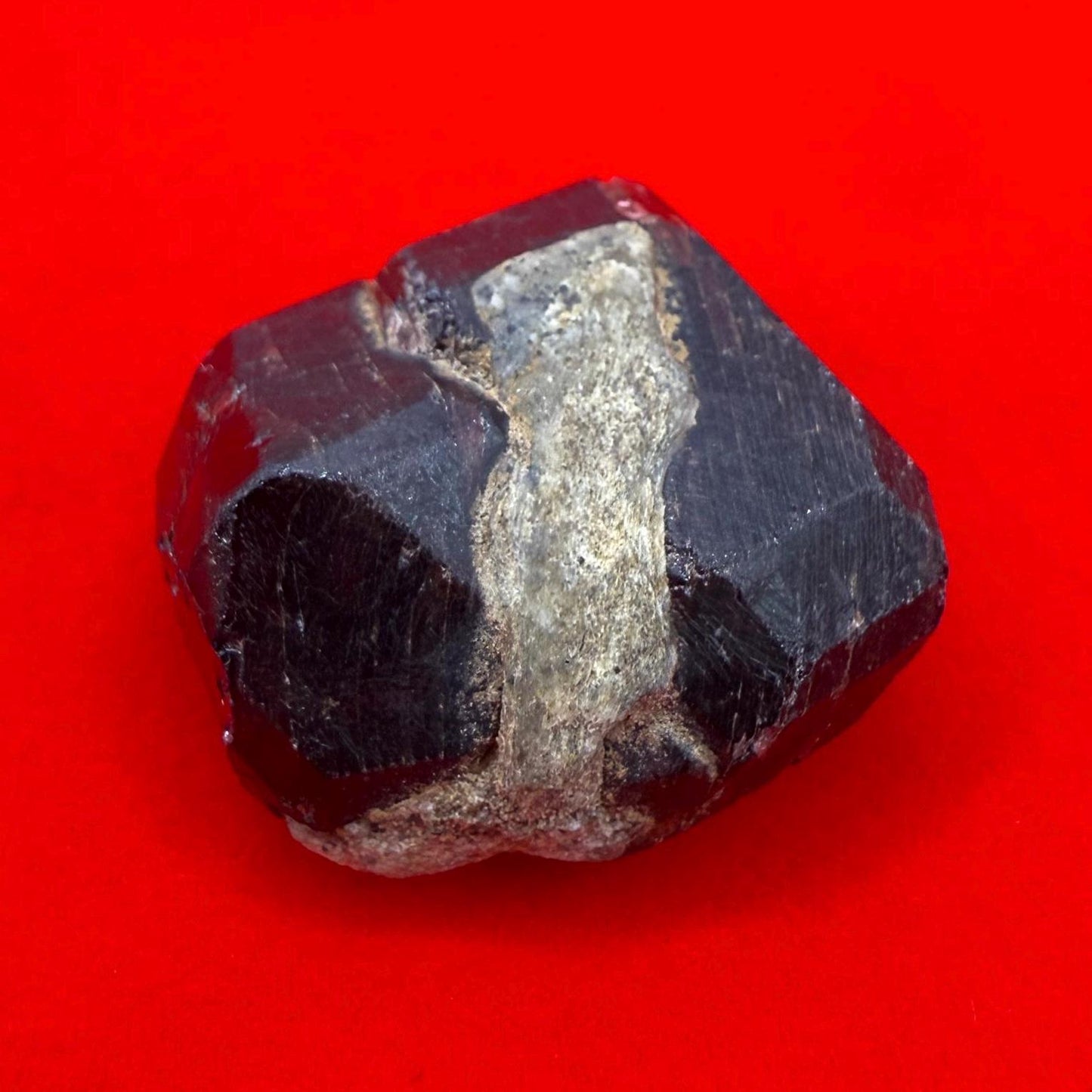 Almandine Garnet, Garnet, Morocco, Natural Garnet, Authentic, Manifestation, Protection, Rock Collection, Dodecahedron, 21.35 grams