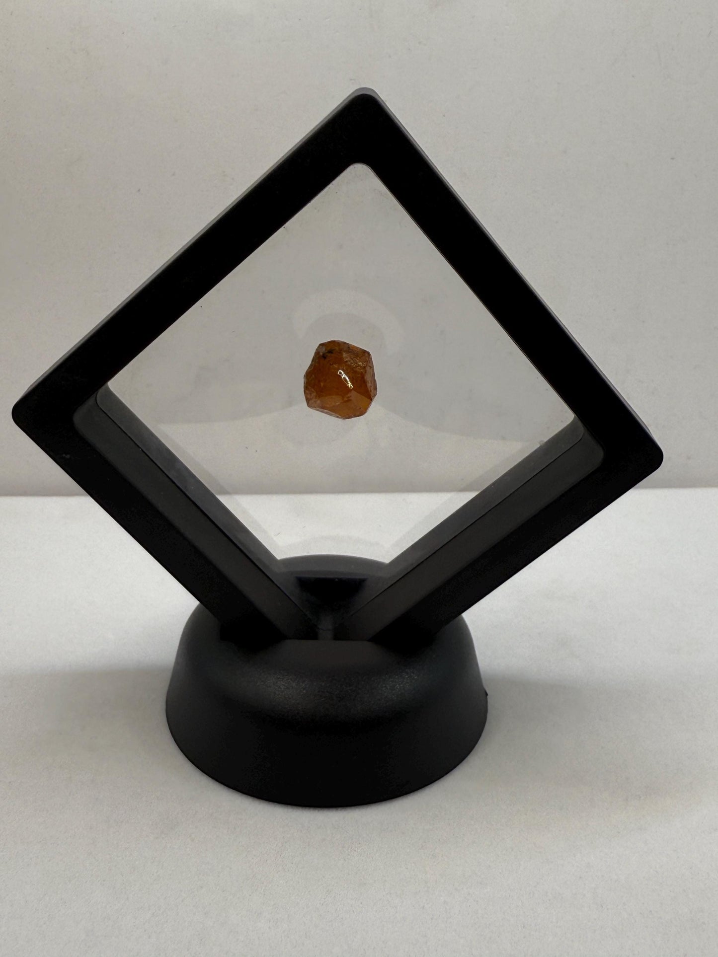 Spessartine Garnet, Speasartine, Loliondo Tanzania, Tanzanian Garnet, Meditation, Awakening, Rare Garnet, 3.08 grams, 15.4 carats
