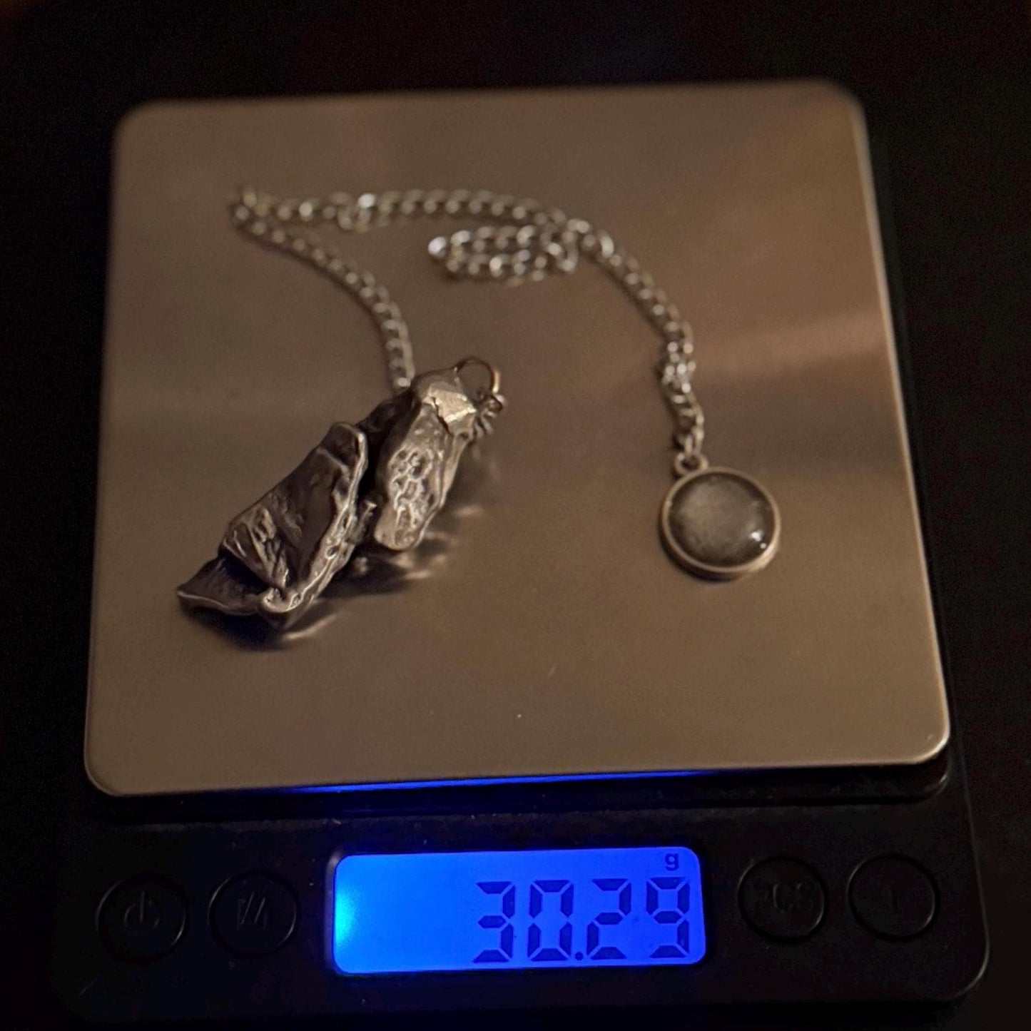 Beautiful Aletai Meteorite Pendulum, 30.29 grams, Astronomy Gift, Meditation Tool, Authentic Meteorite, Pendulum, Meteorite Pendant