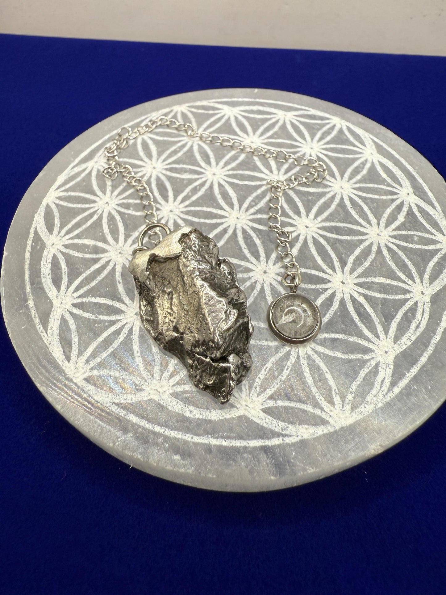Beautiful Aletai Meteorite Pendulum, 16.60 grams, Astronomy Gift, Meditation Tool, Authentic Meteorite, Pendulum, Meteorite Pendant