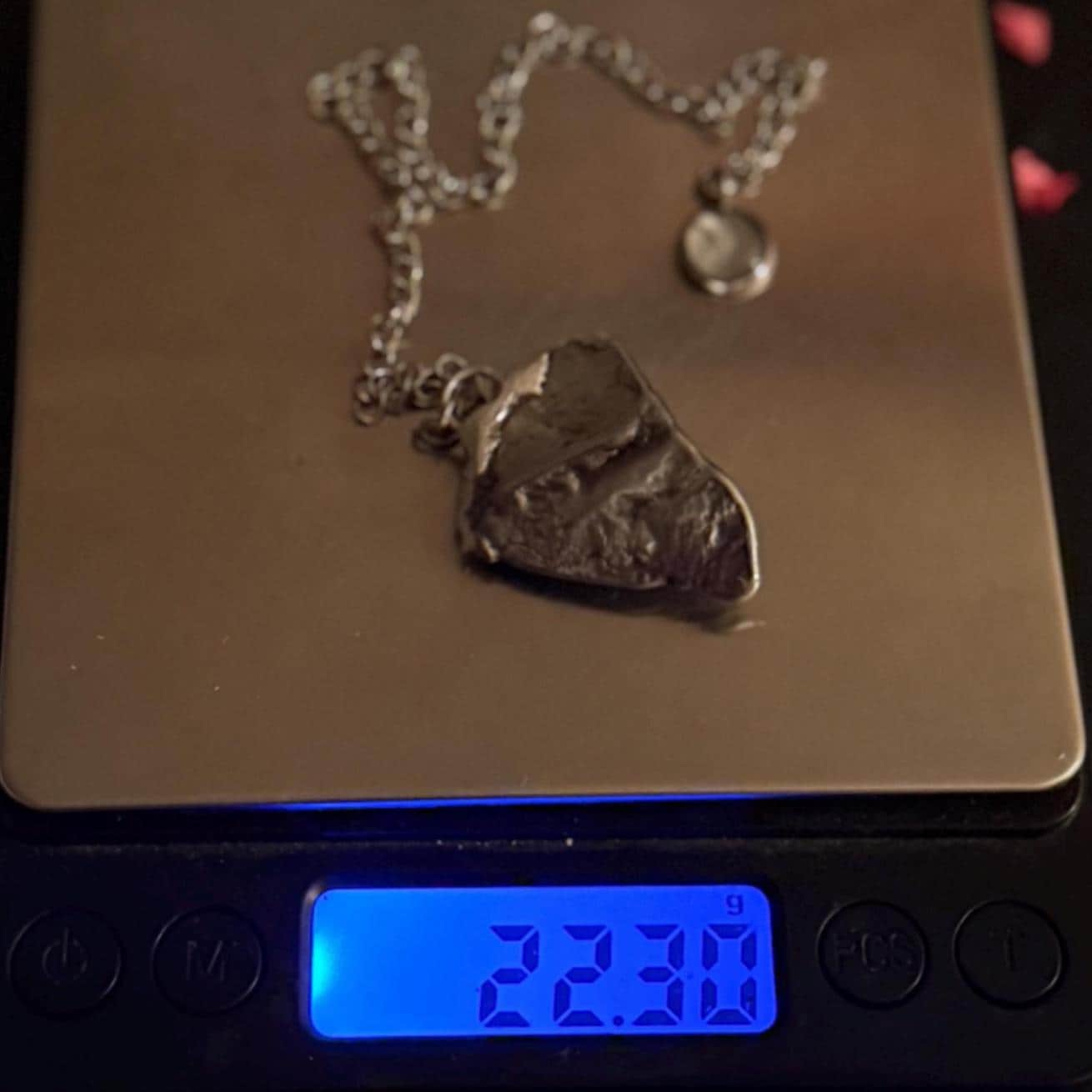 Beautiful Aletai Meteorite Pendulum, 22.30 grams, Astronomy Gift, Meditation Tool, Authentic Meteorite, Pendulum, Meteorite Pendant