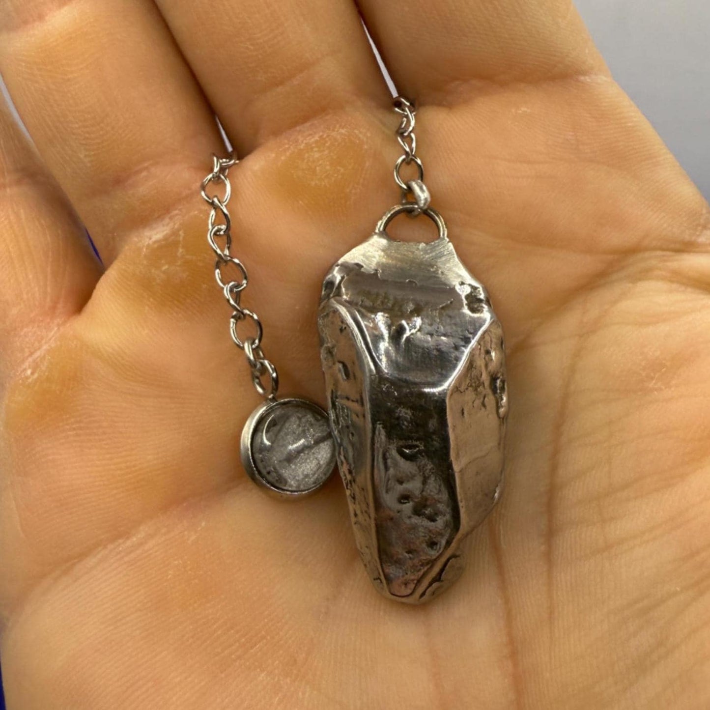 Beautiful Aletai Meteorite Pendulum, 22.07 grams, Astronomy Gift, Meditation Tool, Authentic Meteorite, Pendulum, Meteorite Pendant