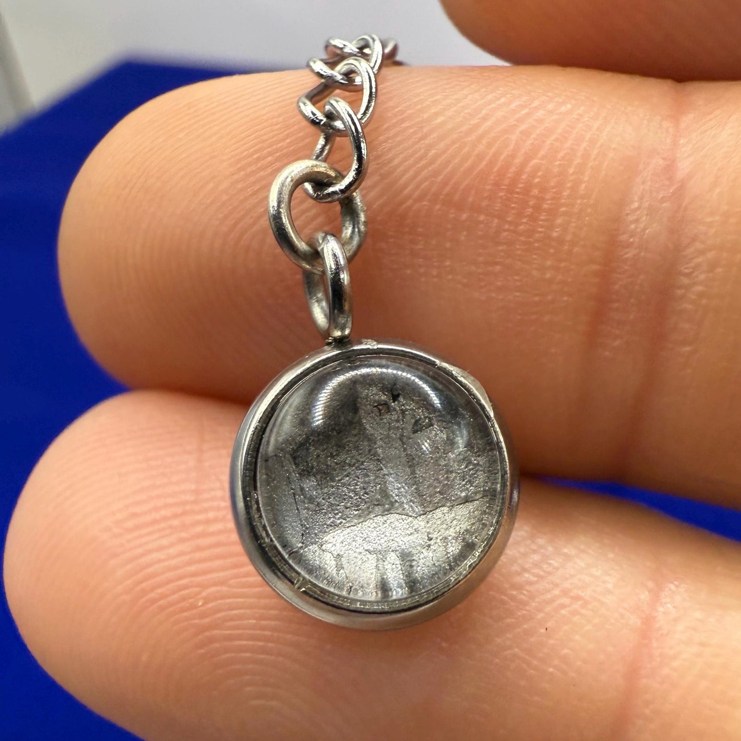 Beautiful Aletai Meteorite Pendulum, 16.60 grams, Astronomy Gift, Meditation Tool, Authentic Meteorite, Pendulum, Meteorite Pendant