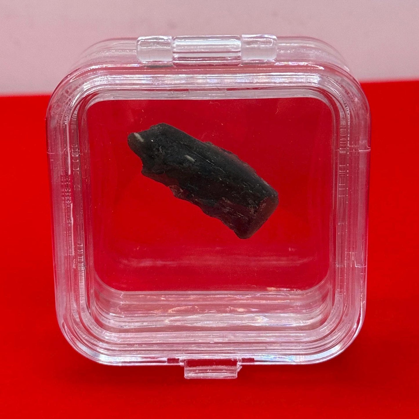 Darwin Glass Tektite: Tasmanian Impactite Talisman, 2.08 grams