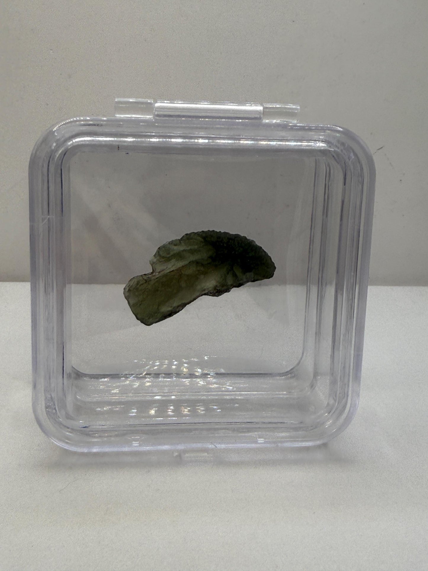Authentic Moldavite Tektite Specimen: Czech Republic, Reiki Energy, 4.95g/24.75ct