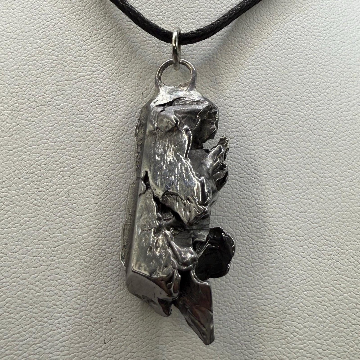 Aletai Meteorite Pendant: Space Jewelry, Astronomy Gift. 14.87 grams