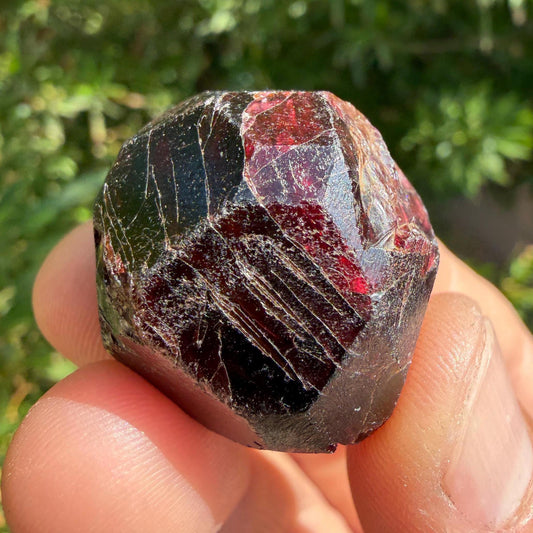 Moroccan Almandine Garnet Crystal: Dodecahedron Shape, 33.21 grams