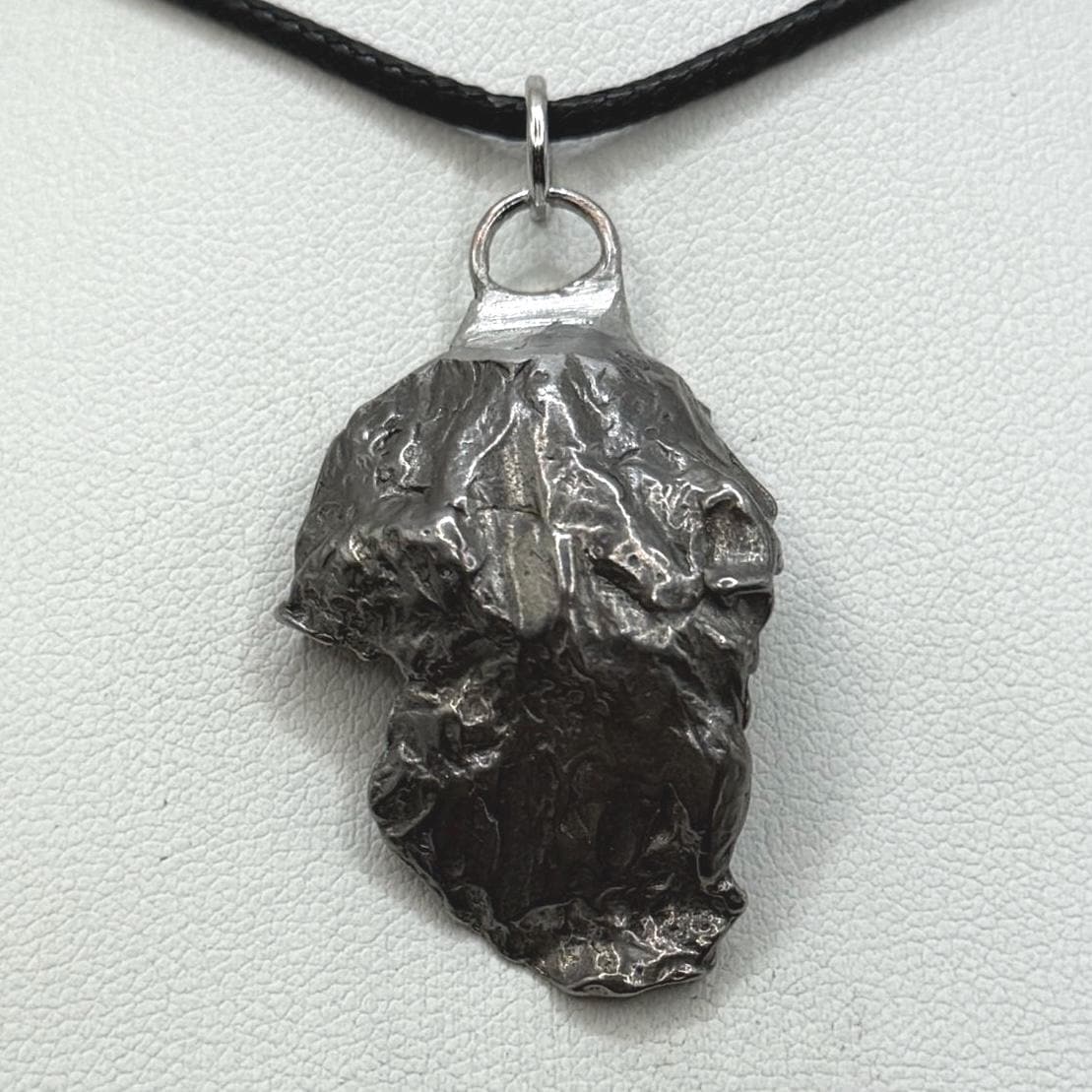Gebel Kamil Iron Meteorite Pendant, 17.31 grams, Egypt, Authentic Meteorite