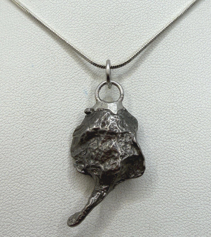 Gebel Kamil Iron Meteorite Pendant, 9.26 grams, Egypt, Authentic Meteorite