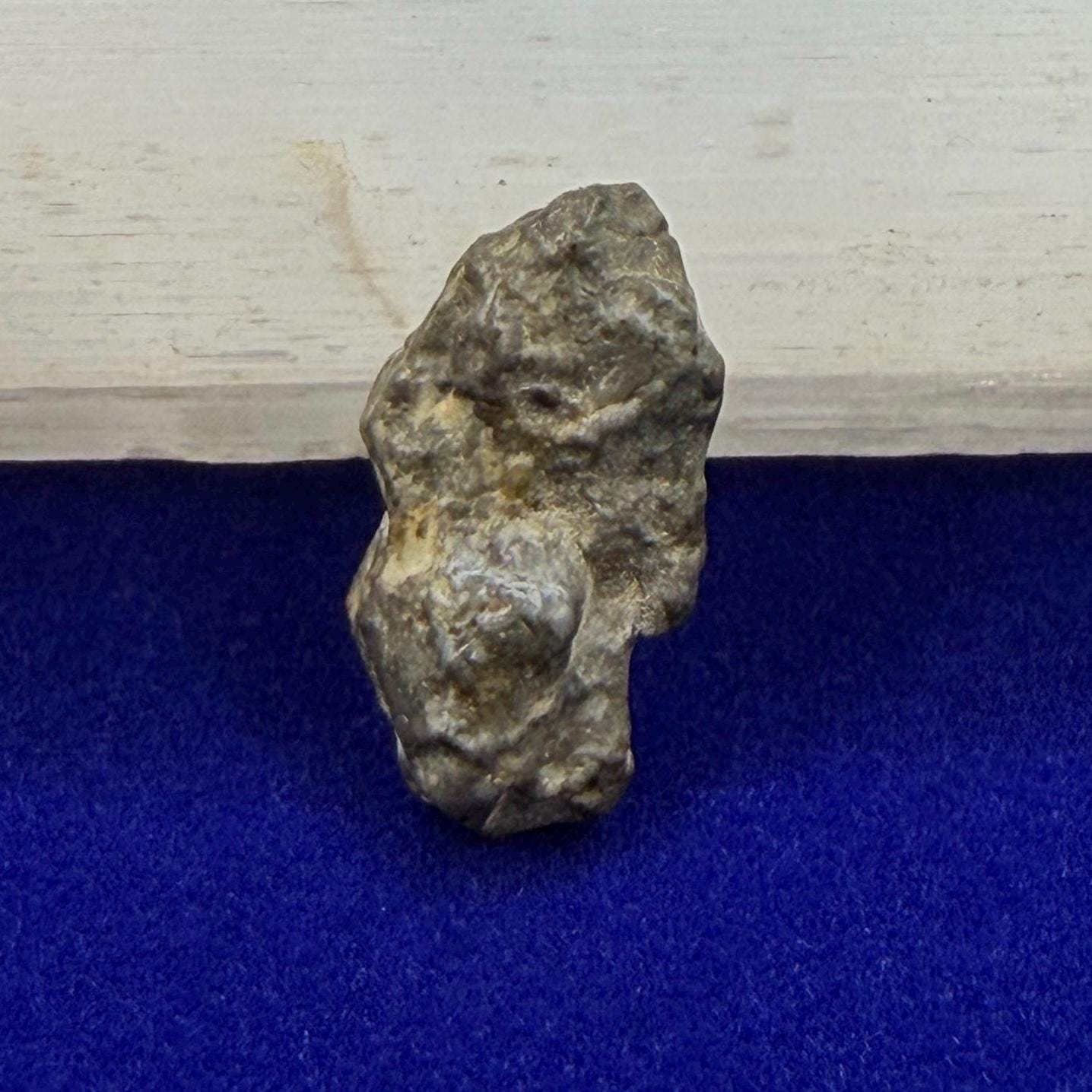 Tisserlitine 003 Lunar Meteorite: Feldspathic Breccia Moon Rock, 0.91 grams