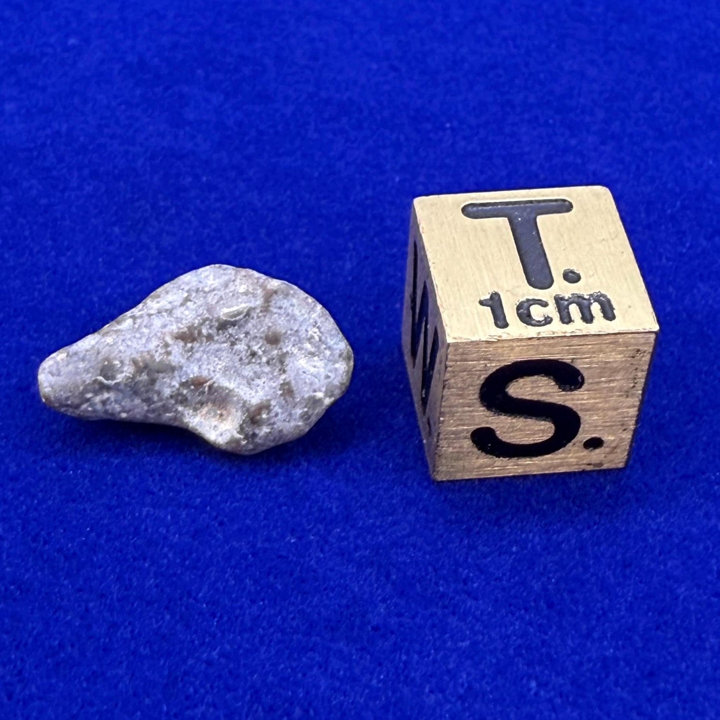 NWA 13974 Lunar Meteorite: Feldspathic Breccia, Moon Rock, 0.96 grams