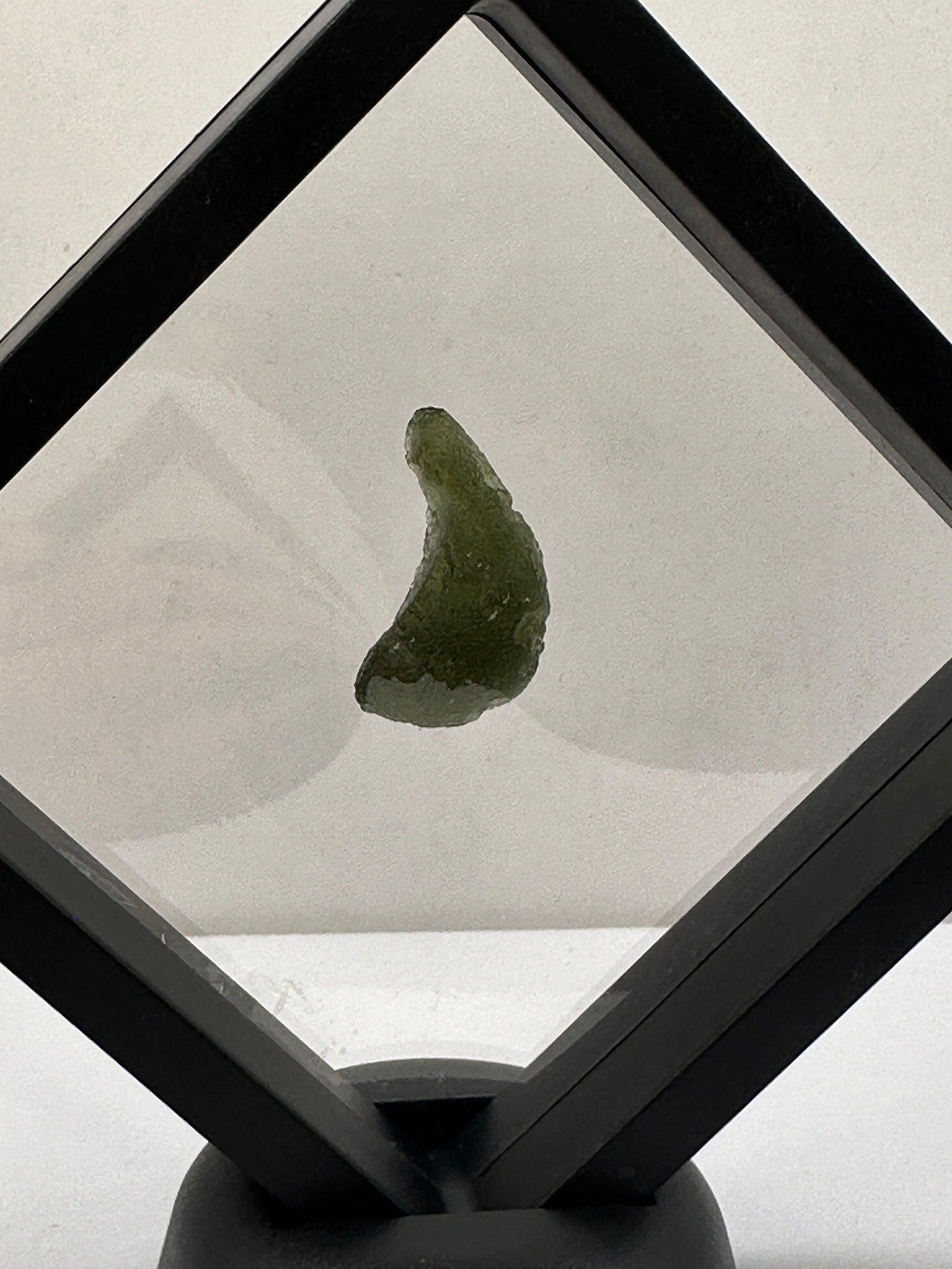 Authentic Moldavite Crystal Specimen, Czech Tektite (3.05 grams|15.25 carats)