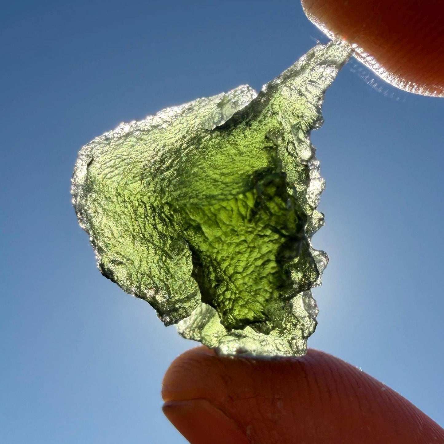 Authentic Moldavite Tektite Specimen: 4.86g/24.3ct
