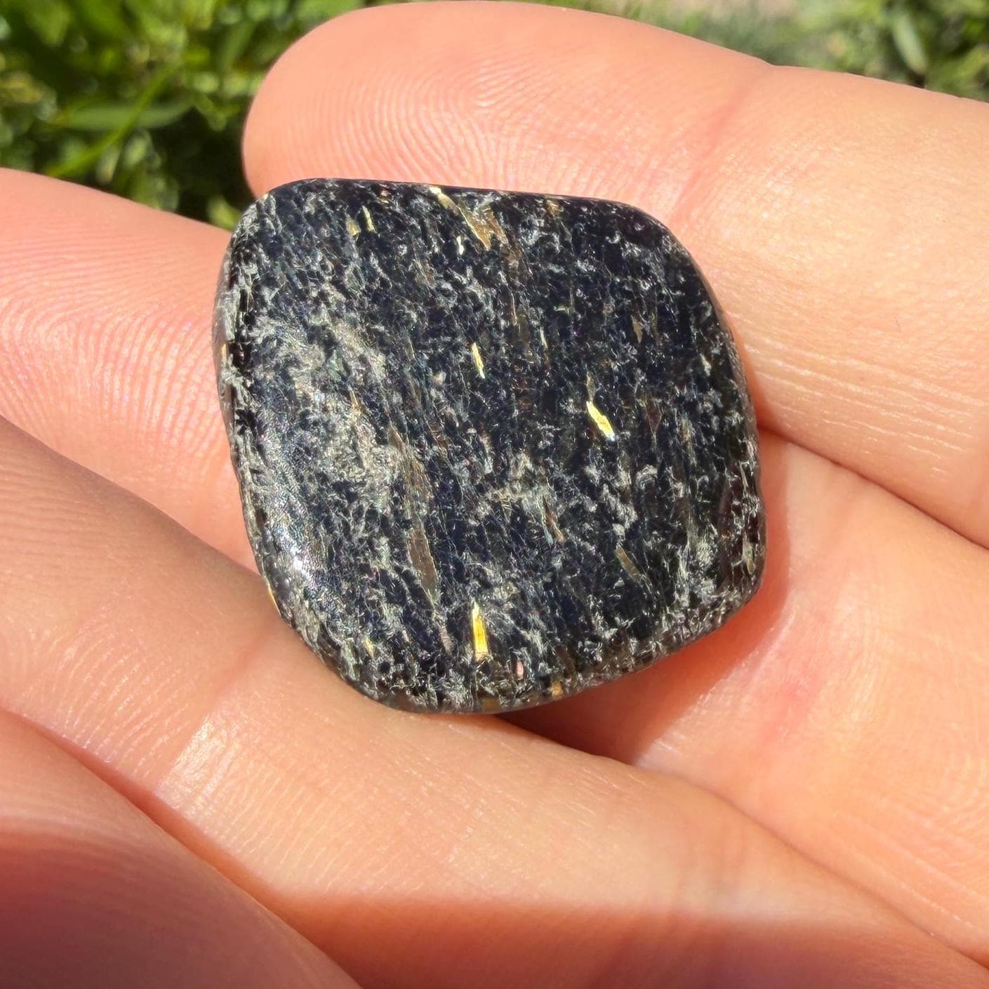 Greenland Nuummite Stone: Reiki Healing Crystal with Macrame Necklace, 8.27g