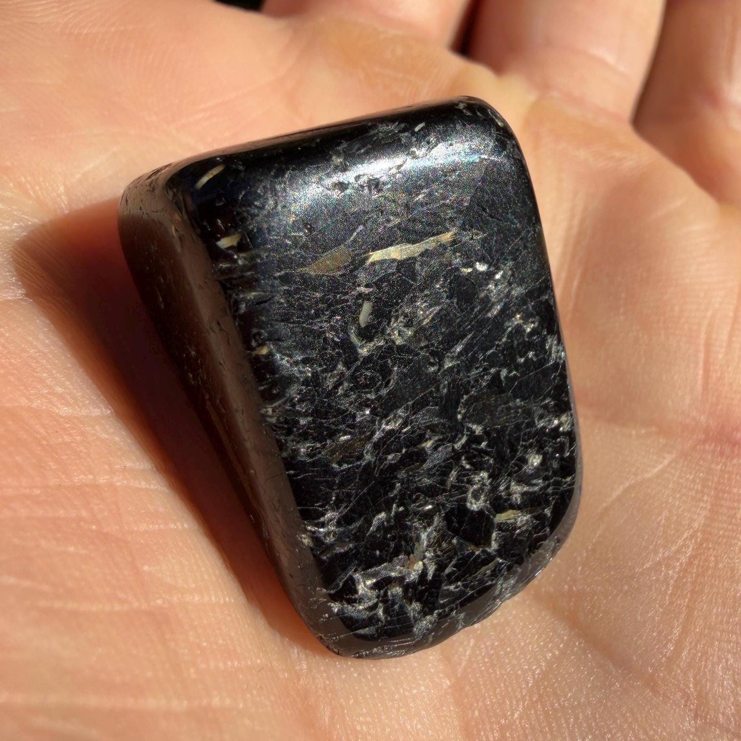 Fiery Nuummite Stone: Sorcerer's Stone from Greenland, Energy Work, Golden Flashes, 16.70 grams