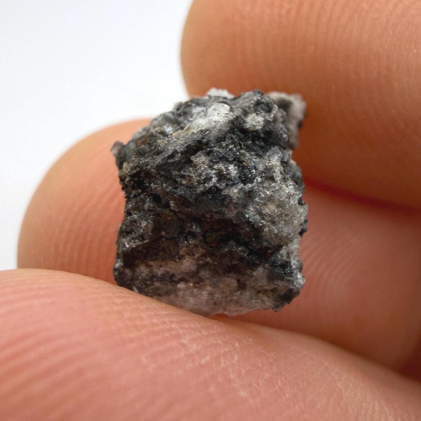 Ksar Ghilane 022 Meteorite, KG 022, Ungrouped Achondrite, Possibly Mercurian, 0.92g
