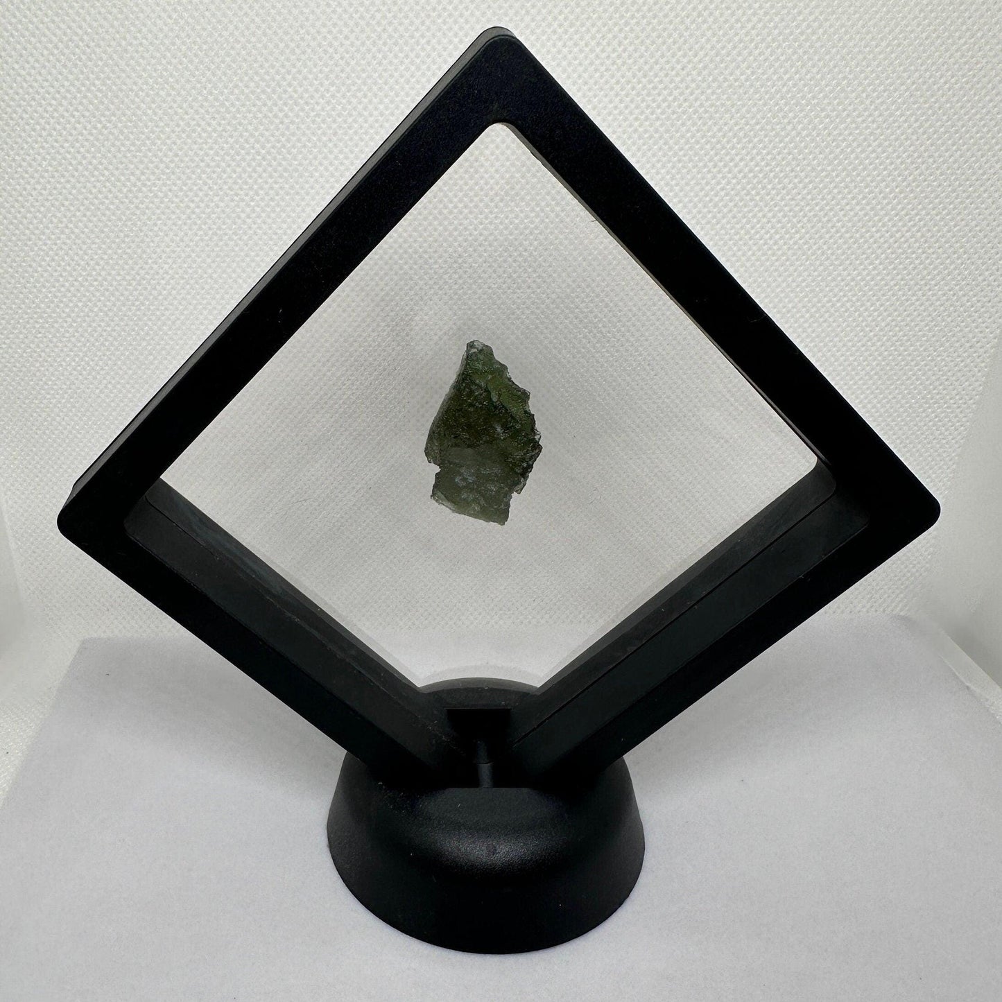 Authentic Moldavite Tektite Specimen: 4.20g/21ct