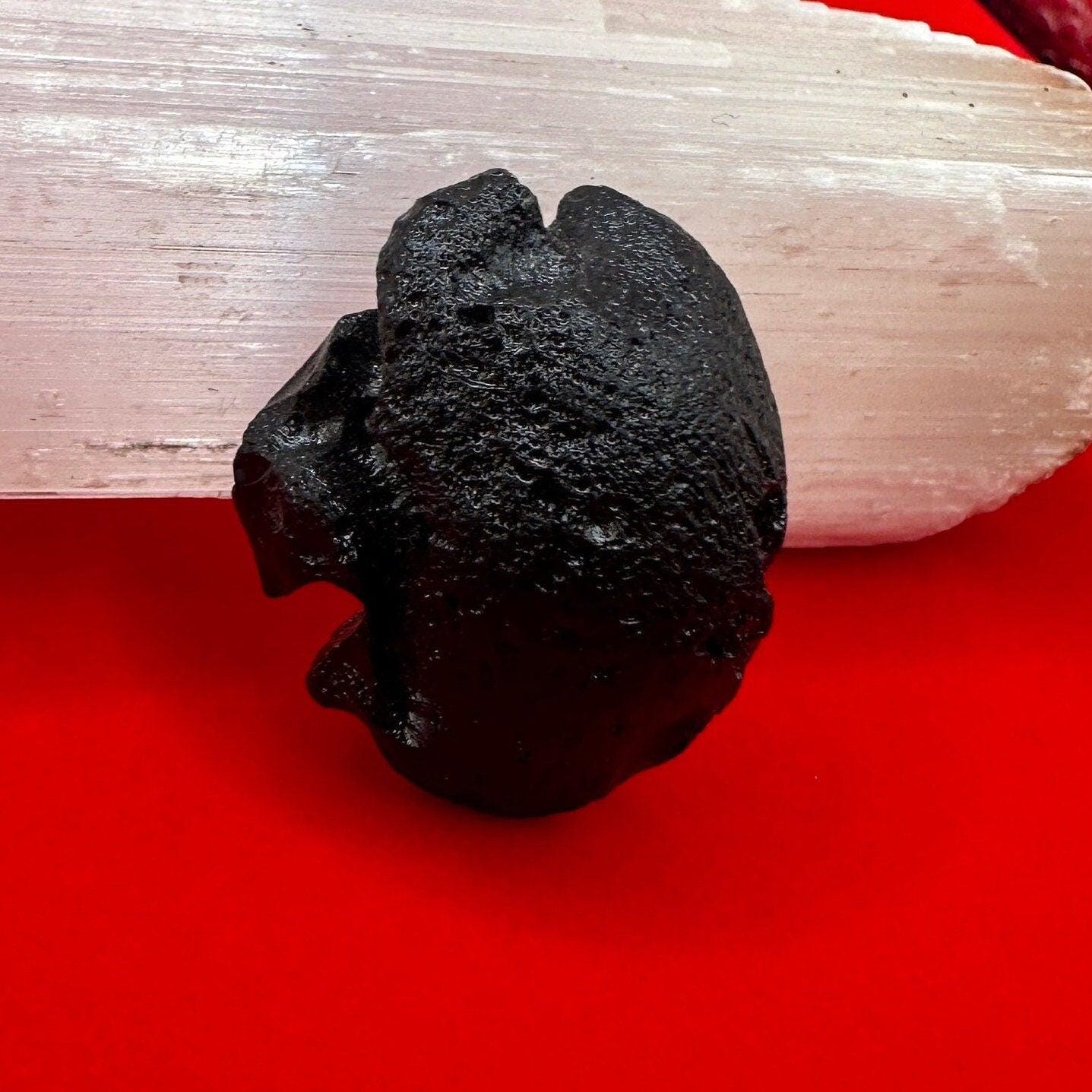 Rizalite Tektite: Rare Indochinite Impactite from Bicol, Philippines, 10.00 grams