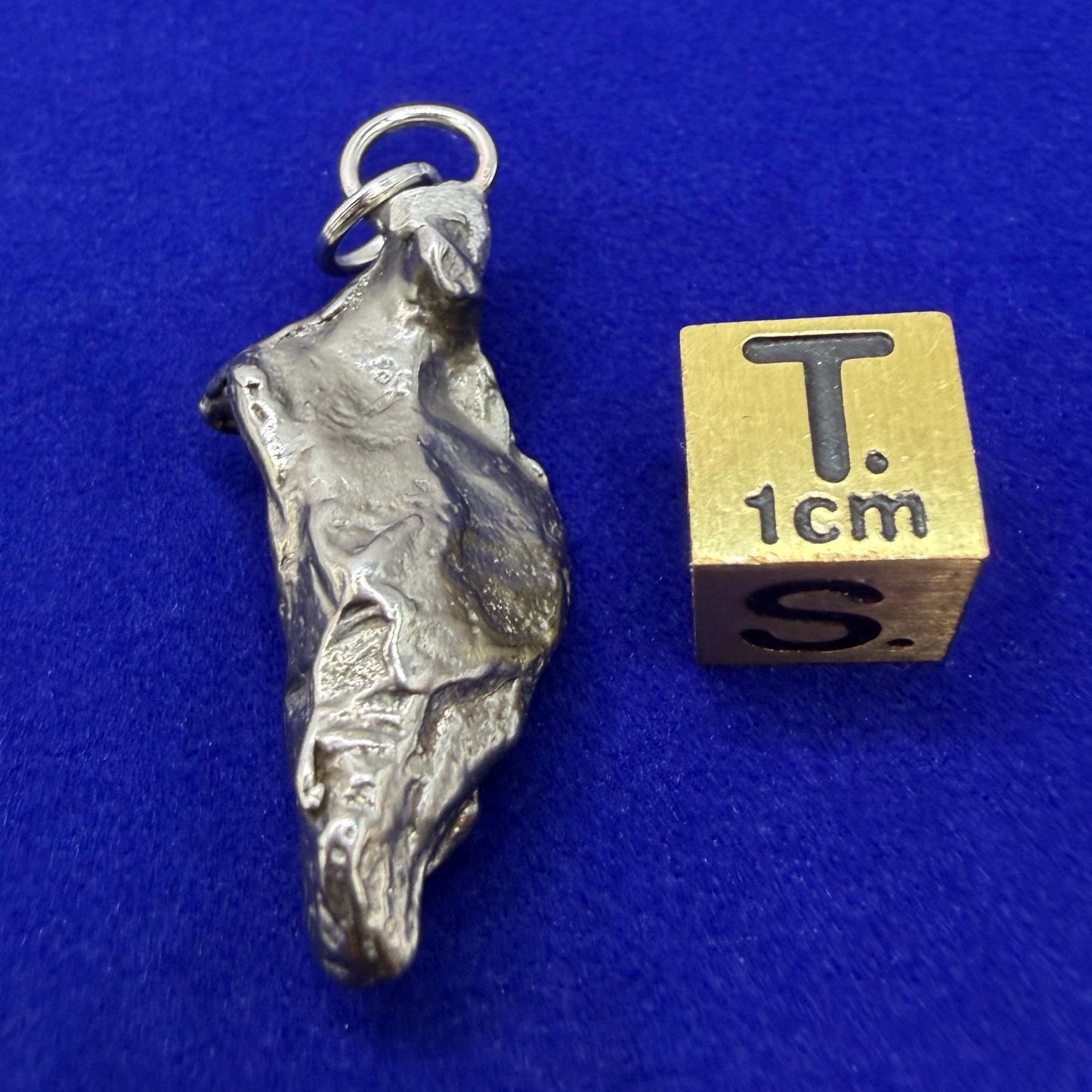 Gebel Kamil Iron Meteorite Pendant, 10.15 grams, Egypt, Authentic Meteorite
