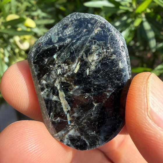 Rare Nuummite Crystal Finland, Genuine Sorcerer’s Stone, Iridescent Stone, 13.96g