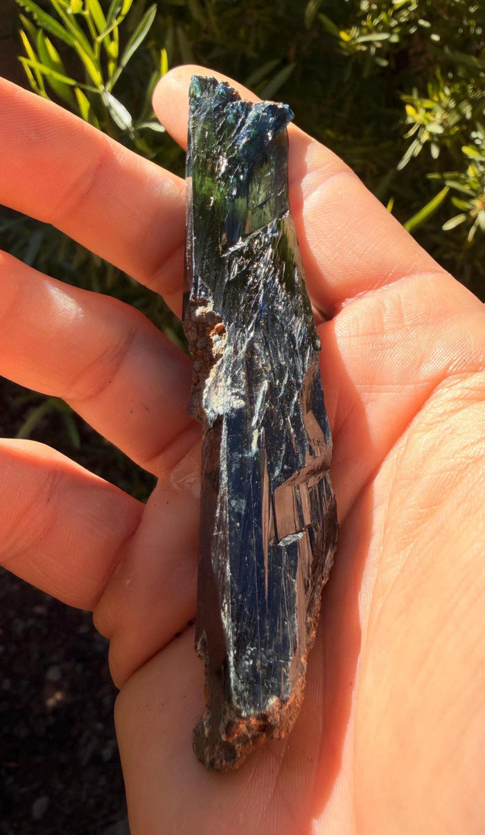 Rare Brazilian Vivianite Crystal: Reiki Energy Stone, Collector's Gem, 39.41g/197.05ct