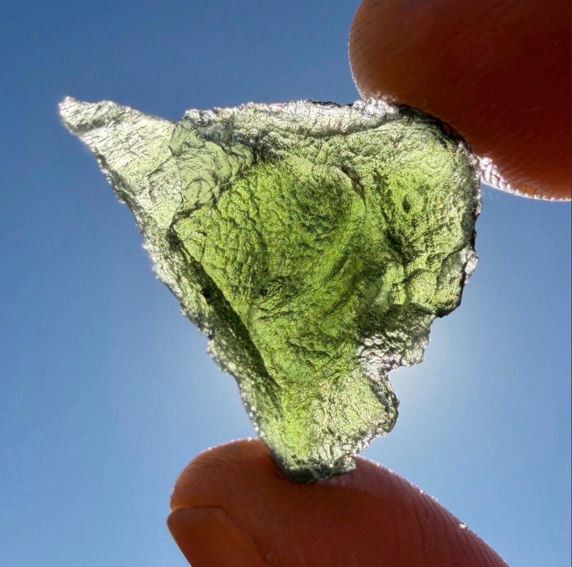 Authentic Moldavite Tektite Specimen: 4.86g/24.3ct