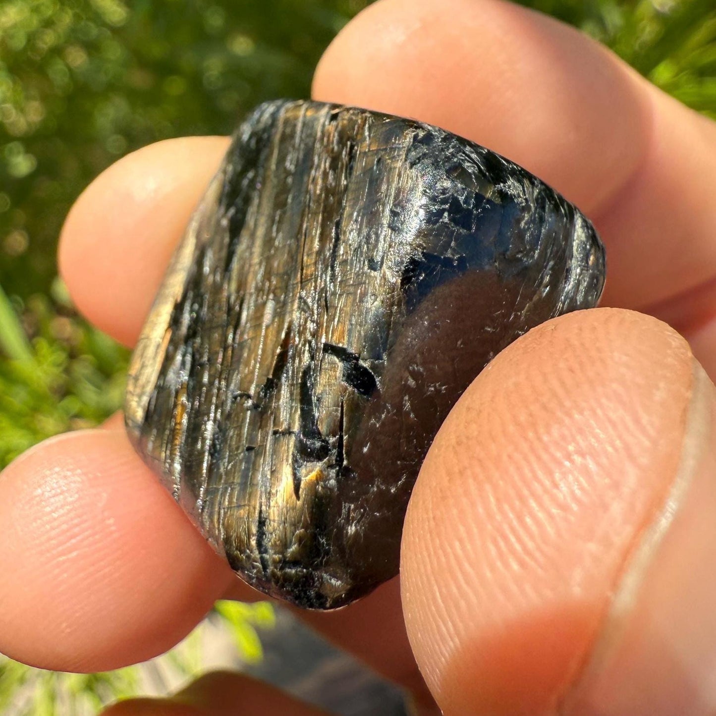 Greenland Nuummite Stone: Reiki Grounding Gemstone, 23.09 grams